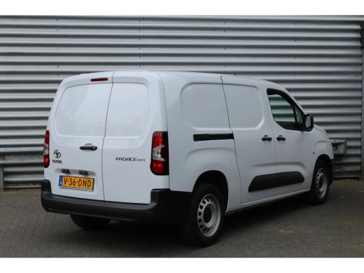 Toyota ProAce 1.5 D-4D Live Long Ingerichte Laadruimte | Carplay | Airco | Cruise | Parkeersensoren Achter | DA... ActivLease financial lease