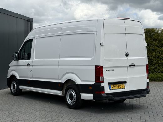 Volkswagen Crafter 2.0 TDI 141 PK / L3H3 / 1e EIGENAAR / ZEER NETJES !! / AIRCO / CRUISE / ERGO GEVEERDE STOEL ActivLease financial lease