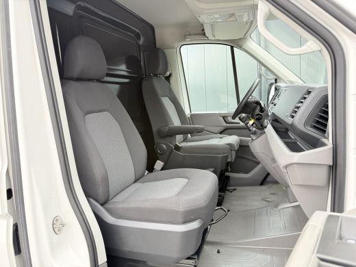 Volkswagen Crafter 2.0 TDI 141 PK / L3H3 / 1e EIGENAAR / ZEER NETJES !! / AIRCO / CRUISE / ERGO GEVEERDE STOEL ActivLease financial lease