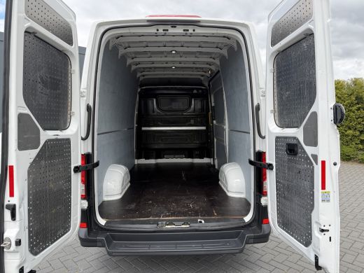 Volkswagen Crafter 2.0 TDI 141 PK / L3H3 / 1e EIGENAAR / ZEER NETJES !! / AIRCO / CRUISE / ERGO GEVEERDE STOEL ActivLease financial lease