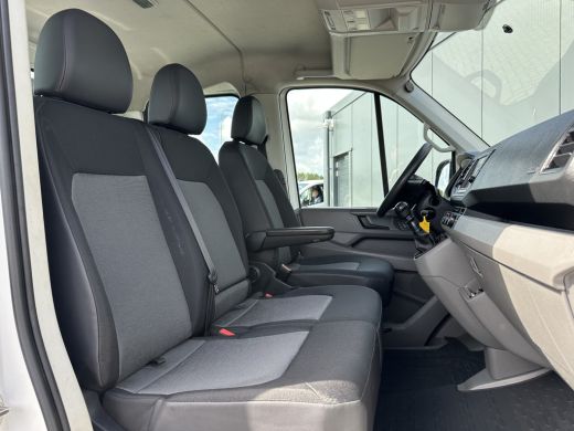 Volkswagen Crafter 35 2.0 TDI 141 PK / 1e EIG. / PICK UP / DUBBELE CABINE / 3 TONS TREKHAAK / 7 PERSOONS / AIRCO / C... ActivLease financial lease