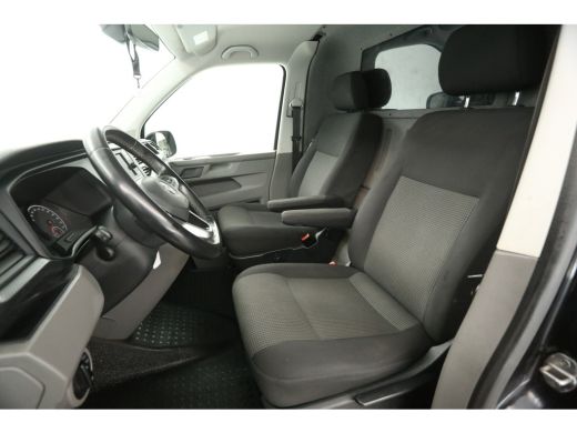 Volkswagen Transporter 2.0 TDI L2H1 150PK | Aut. | Airco | Cruise | Camera | Carplay | Trekhaak | 2xSchuifdeur ActivLease financial lease