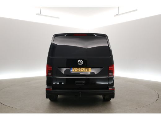 Volkswagen Transporter 2.0 TDI L2H1 150PK | Aut. | Airco | Cruise | Camera | Carplay | Trekhaak | 2xSchuifdeur ActivLease financial lease