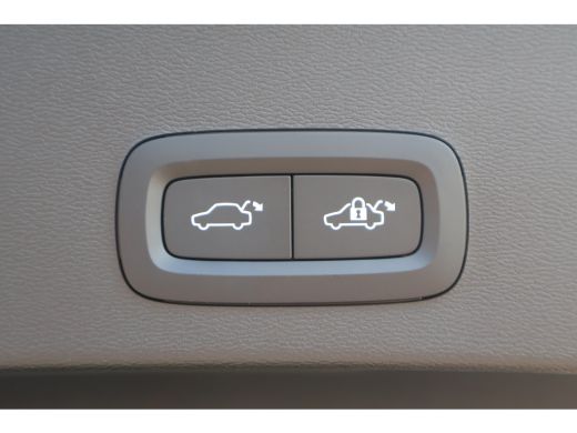 Volvo  XC40 2.0 B3 Core Business Edition | Verwarmbare Achterbank | Driver Assist | ActivLease financial lease