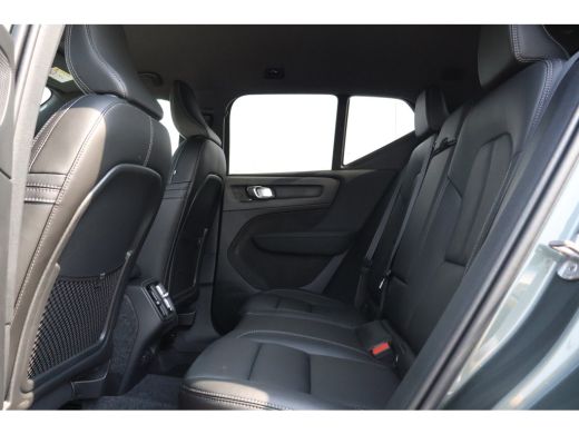Volvo  XC40 2.0 B3 Core Business Edition | Verwarmbare Achterbank | Driver Assist | ActivLease financial lease