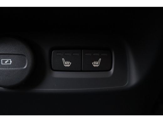 Volvo  XC40 2.0 B3 Core Business Edition | Verwarmbare Achterbank | Driver Assist | ActivLease financial lease