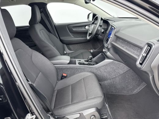 Volvo  XC40 B3 Essential | 17" | Google | Adaptieve Cruise | BLIS | Parkeercamera | Getint glas | Parkeersens... ActivLease financial lease