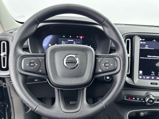 Volvo  XC40 B3 Essential | 17" | Google | Adaptieve Cruise | BLIS | Parkeercamera | Getint glas | Parkeersens... ActivLease financial lease
