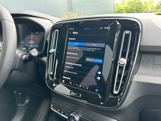Volvo  XC40 Recharge Core 70 kWh | Warmtepomp | Stoel & stuurverwarming | Trekhaak | Camera | Cruise Control ... ActivLease financial lease
