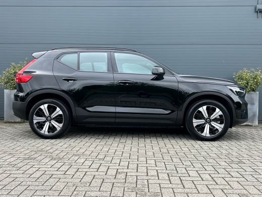 Volvo  XC40 Recharge Core 70 kWh | Warmtepomp | Stoel & stuurverwarming | Trekhaak | Camera | Cruise Control ... ActivLease financial lease