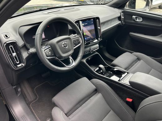 Volvo  XC40 Recharge Core 70 kWh | Warmtepomp | Stoel & stuurverwarming | Trekhaak | Camera | Cruise Control ... ActivLease financial lease