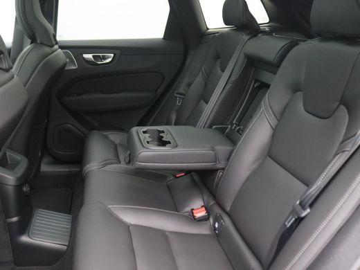 Volvo  XC60 2.0 T6 Plug-in hybrid AWD Ultra Executive Edition Panoramadak, Trekhaak, 22"LM Velgen, Head-Up Di... ActivLease financial lease
