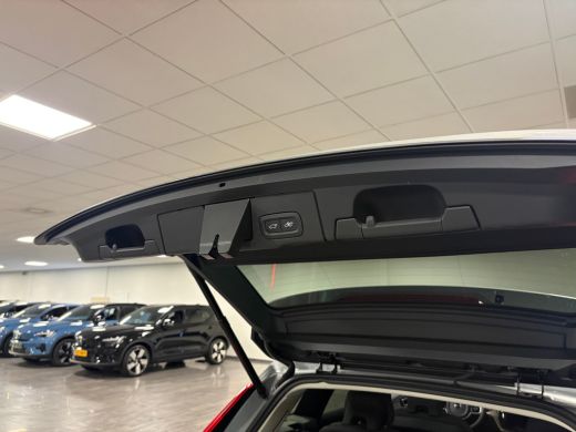 Volvo  XC60 T6 AWD Recharge Ultra Dark | MY26 | Luchtvering | Trekhaak | 360&deg; Camera | Head-Up Display | Harm... ActivLease financial lease
