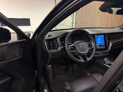 Volvo  XC60 T8 AWD Recharge Ultra Black Edition | Luchtvering | Trekhaak | 360&deg; Camera | 455pk | Head-Up Disp... ActivLease financial lease