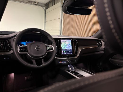 Volvo  XC60 T8 AWD Recharge Ultra Black Edition | Luchtvering | Trekhaak | 360&deg; Camera | 455pk | Head-Up Disp... ActivLease financial lease