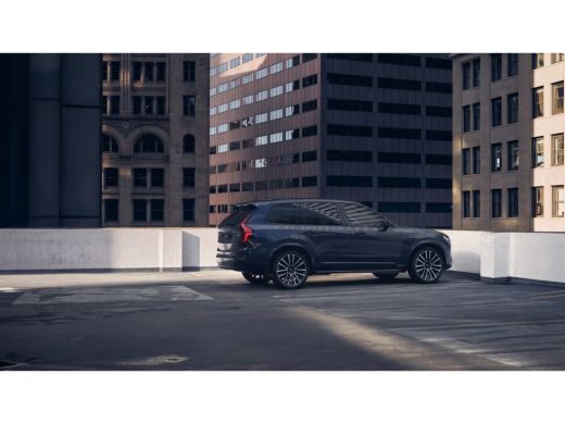 Volvo  XC90 T8 406PK AWD Ultra Dark Executive B&W | 22" | Luchtvering | Massage/ventilatie | Alu inleg ActivLease financial lease