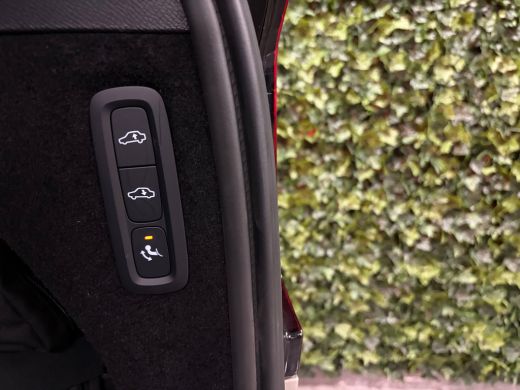 Volvo  XC90 T8 AWD Recharge Ultra Dark | Vol! | Bowers & Wilkins | Luchtvering | Stoelventilatie | Trekhaak |... ActivLease financial lease