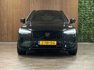 Volvo  XC60 T8 AWD Recharge Ultra Black Edition | Luchtvering | Trekhaak | 360&deg; Camera | 455pk | Head-Up Disp...