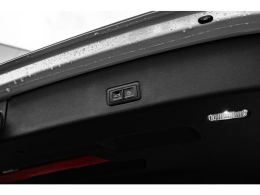 Audi Q3 S edition | Adaptive cruise control | Audi sound system | Cruise control ActivLease financial lease