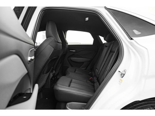 Audi Q3 S edition | Adaptive cruise control | Audi sound system | Cruise control ActivLease financial lease