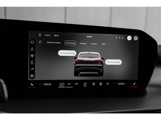 Audi Q3 S edition | Adaptive cruise control | Audi sound system | Cruise control ActivLease financial lease