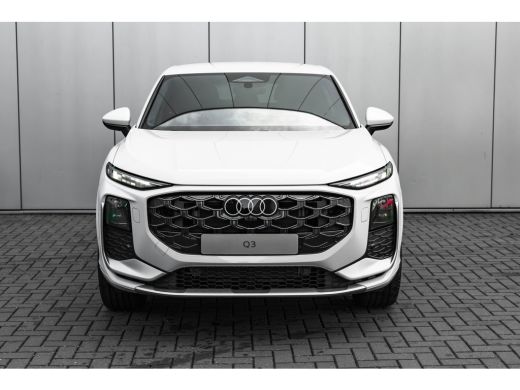 Audi Q3 S edition | Adaptive cruise control | Audi sound system | Cruise control ActivLease financial lease