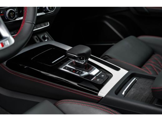 Audi Q5 50 TFSI e S edition Competition 299 PK | Trekhaak | Panoramadak | Luchtvering | Bang & olufsen pr... ActivLease financial lease