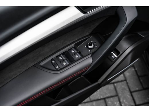 Audi Q5 50 TFSI e S edition Competition 299 PK | Trekhaak | Panoramadak | Luchtvering | Bang & olufsen pr... ActivLease financial lease
