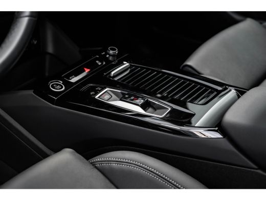 Audi Q6 e-tron S edition performance 100 kWh 306PK | Panorama Dak | Luchtvering | B&O Audio | Head-up Display | ... ActivLease financial lease