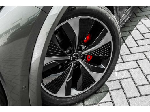 Audi Q6 e-tron S edition performance 100 kWh 306PK | Panorama Dak | Luchtvering | B&O Audio | Head-up Display | ... ActivLease financial lease