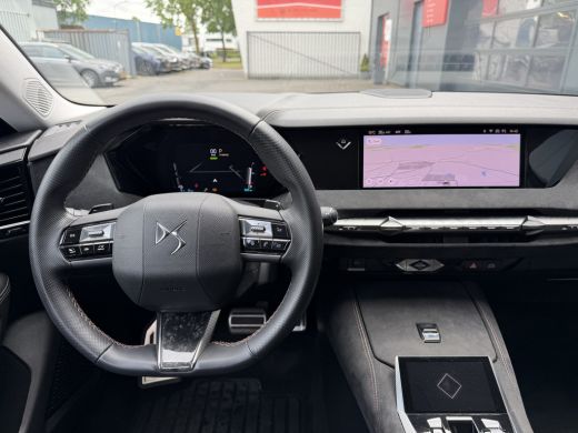 DS DS 4 225pk E-Tense Performance Line+ (Camera - LED Matrix - Adaptieve Cruise Controle - Keyless Entry ... ActivLease financial lease