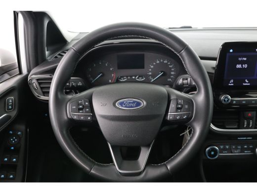 Ford Fiesta 1.0 EcoBoost Titanium | Dealer onderhouden | Apple Carplay / Android Auto | Climate Control | Cru... ActivLease financial lease