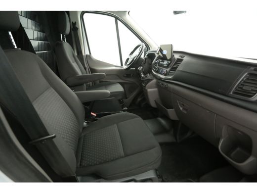 Ford Transit 2.0 TDCI 170PK L2H2 | 2800kg Trekgew. | Traanplaat | Trekhaak | Airco | Camera | Cruise | Carplay... ActivLease financial lease