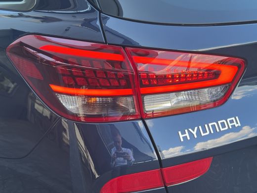 Hyundai i30 1.6 T-GDi Premium Automaat | Camera | Carplay | Climate controle | Lederen bekleding | Bestuurder... ActivLease financial lease