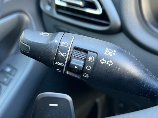Hyundai i30 1.6 T-GDi Premium Automaat | Camera | Carplay | Climate controle | Lederen bekleding | Bestuurder... ActivLease financial lease
