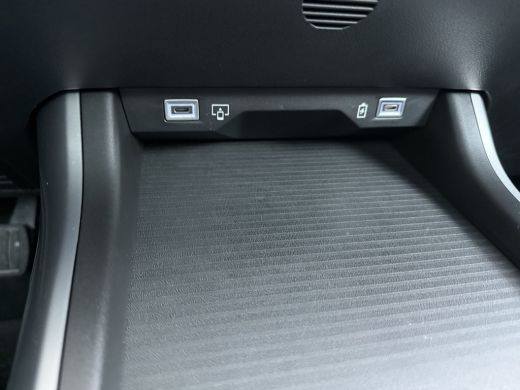 Jeep Compass First Edition 74 kWh | Achteruitrijcamera | Airco (automatisch) | Apple Carplay/Android Auto|tele... ActivLease financial lease