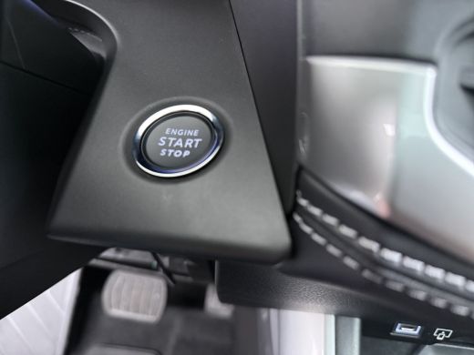 Jeep Compass First Edition 74 kWh | Achteruitrijcamera | Airco (automatisch) | Apple Carplay/Android Auto|tele... ActivLease financial lease