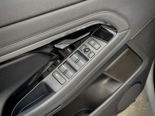 Land Rover Range Rover Evoque 1.5 P300e AWD AUT8 R-DYNAMIC SE BRONZE COLLECTION BLACK-PACK PANODAK LEDER NAVI CAMERA DIGI-DASH ... ActivLease financial lease