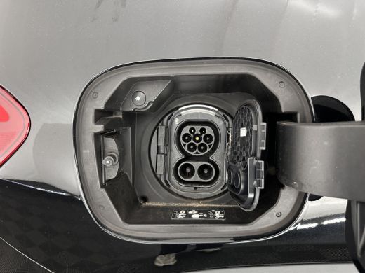 Mercedes-Benz EQA 350 4MATIC Luxury Line 67 kWh [ 3-Fase-11kW ]{SoH-94%} (INCL-BTW) *HEATPUMP | LEATHER | FULL-LED ... ActivLease financial lease