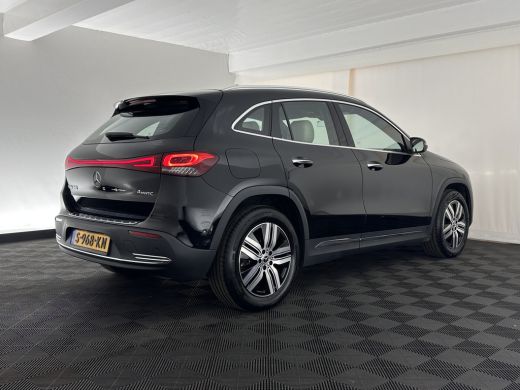 Mercedes-Benz EQA 350 4MATIC Luxury Line 67 kWh [ 3-Fase-11kW ]{SoH-94%} (INCL-BTW) *HEATPUMP | LEATHER | FULL-LED ... ActivLease financial lease