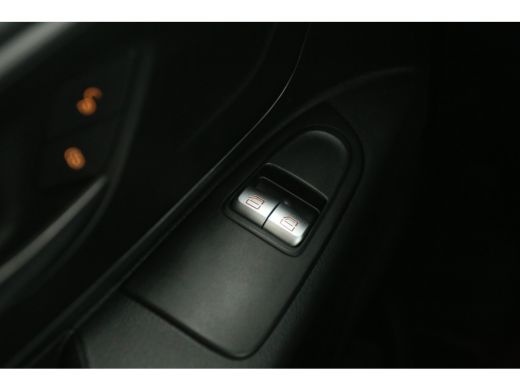 Mercedes-Benz Vito CDI Lang 140PK | Airco | Cruise | 3 Zits | Parkeersens. ActivLease financial lease