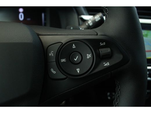 Opel Corsa 1.2 Turbo Hybrid GS | Camera | Climate & Cruise C. | PDC V&A | 16" LMV | CarPlay | Camera | Clima... ActivLease financial lease