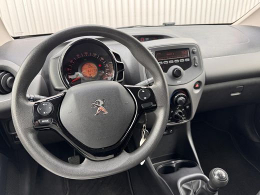 Peugeot 108 1.0 e-VTi Active | Airco | Radio | Bluetooth | Elektrische ramen | | Achterbank in delen neerklap... ActivLease financial lease