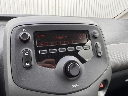 Peugeot 108 1.0 e-VTi Active | Airco | Radio | Bluetooth | Elektrische ramen | | Achterbank in delen neerklap... ActivLease financial lease