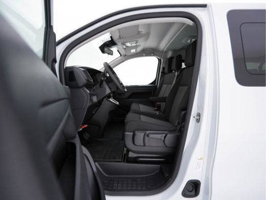 Peugeot Expert Long 75 kWh Facelift [ 9-Pers. ] [ 3-Fase-11 kW] {SoH-98%} (INCL-BTW) *NAVI-FULLMAP | CAMERA | DI... ActivLease financial lease