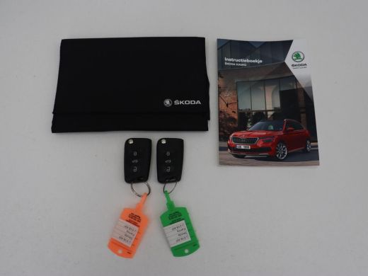 Skoda Kamiq 1.0 TSI Sport | Virtual Cockpit | Carplay | Navigatie | Sportstoelen | 17'' | Full LED | Climate ... ActivLease financial lease