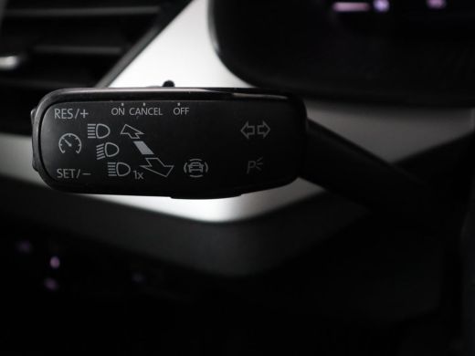 Skoda Kamiq 1.0 TSI Sport | Virtual Cockpit | Carplay | Navigatie | Sportstoelen | 17'' | Full LED | Climate ... ActivLease financial lease