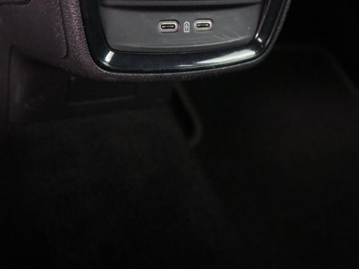 Skoda Kamiq 1.0 TSI Sport | Virtual Cockpit | Carplay | Navigatie | Sportstoelen | 17'' | Full LED | Climate ... ActivLease financial lease