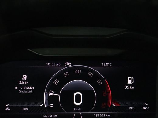 Skoda Kamiq 1.0 TSI Sport | Virtual Cockpit | Carplay | Navigatie | Sportstoelen | 17'' | Full LED | Climate ... ActivLease financial lease