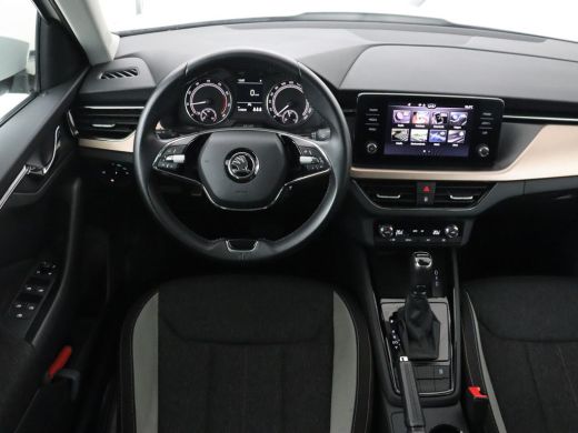 Skoda Kamiq 1.0 TSI Style | Automaat | Carplay | Keyless | Climate control | Full LED | Parkeerhulp | Cruise ... ActivLease financial lease